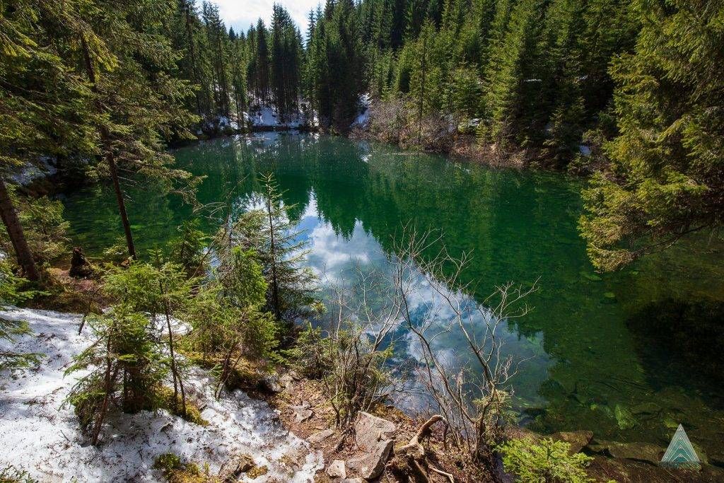 Село-привид та льодовикове озеро: 5 маловідомих локацій Івано-Франківщини 1