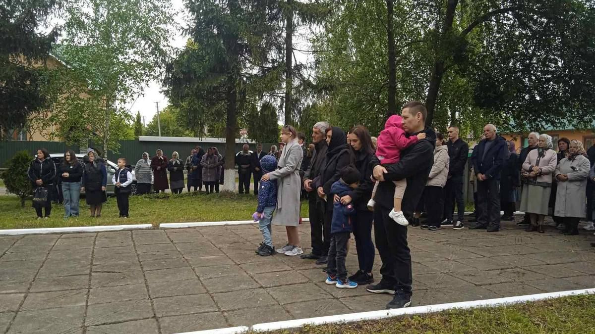 Герою Назару Марціновському з Коломийщини відкрили пам'ятний банер у його рідному селі 5