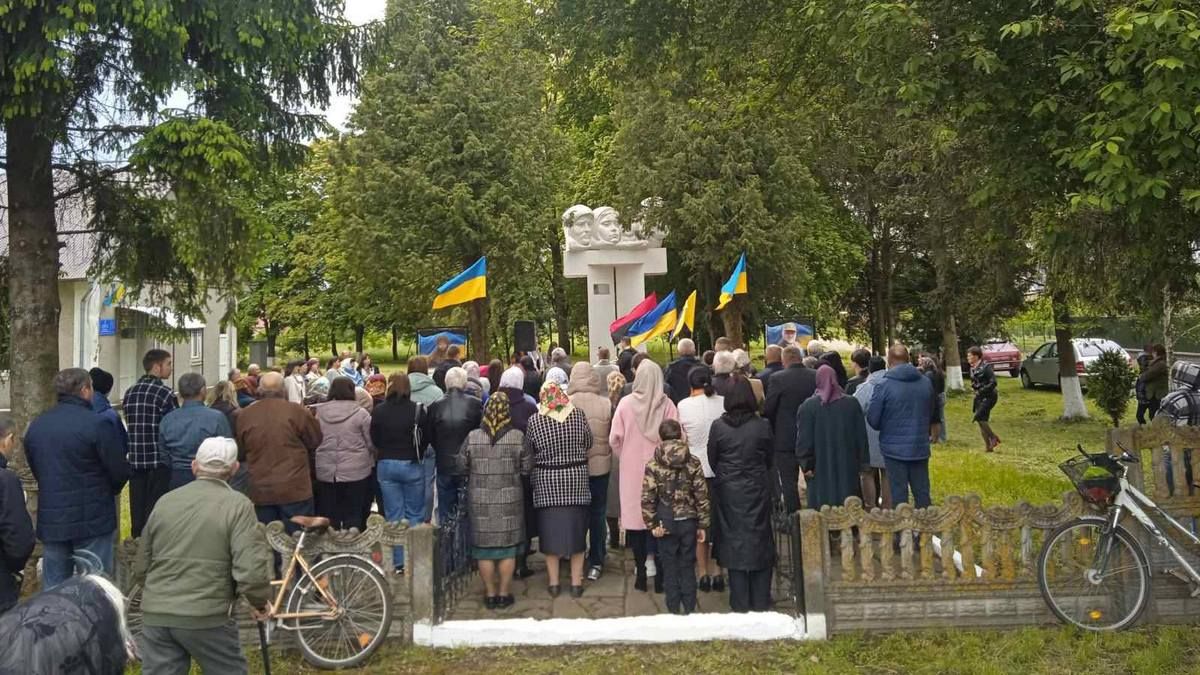 Герою Назару Марціновському з Коломийщини відкрили пам'ятний банер у його рідному селі 7