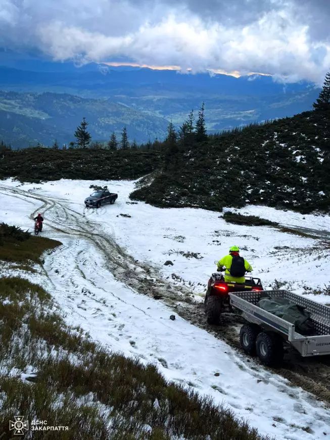 Загибель у Карпатах: неподалік Драгобрату турист зірвався із засніженої вершини 1