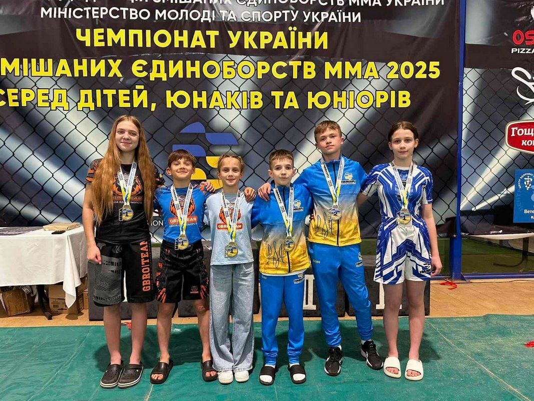 10 спортсменів з Коломиї увійшли до складу збірної України зі змішаних єдиноборств ММА 1