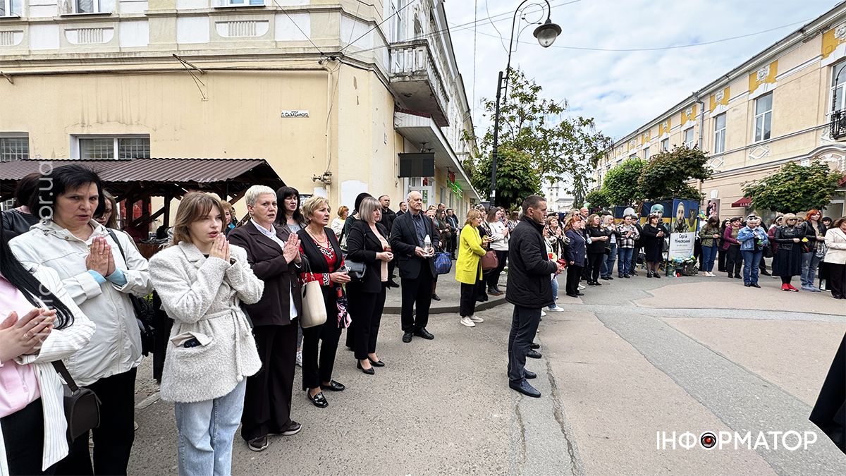 В пам'ять про усіх захисників: у Коломиї відслужили панахиду до Дня Героїв 5