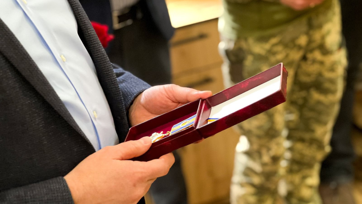 У Надвірній державними нагородами посмертно відзначили трьох Героїв