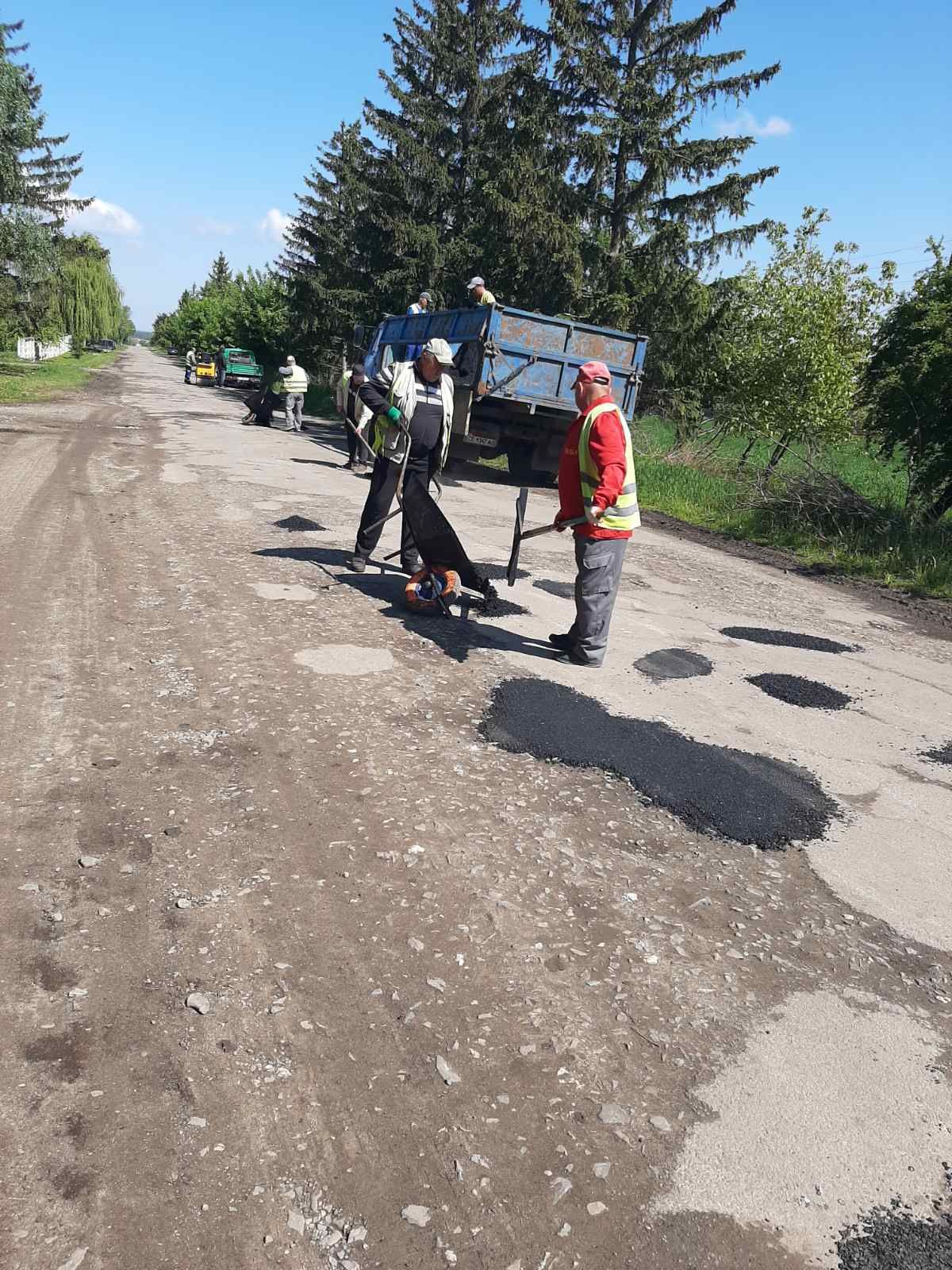 У Городенківській громаді відремонтували під’їзні шляхи до п’яти сіл 5