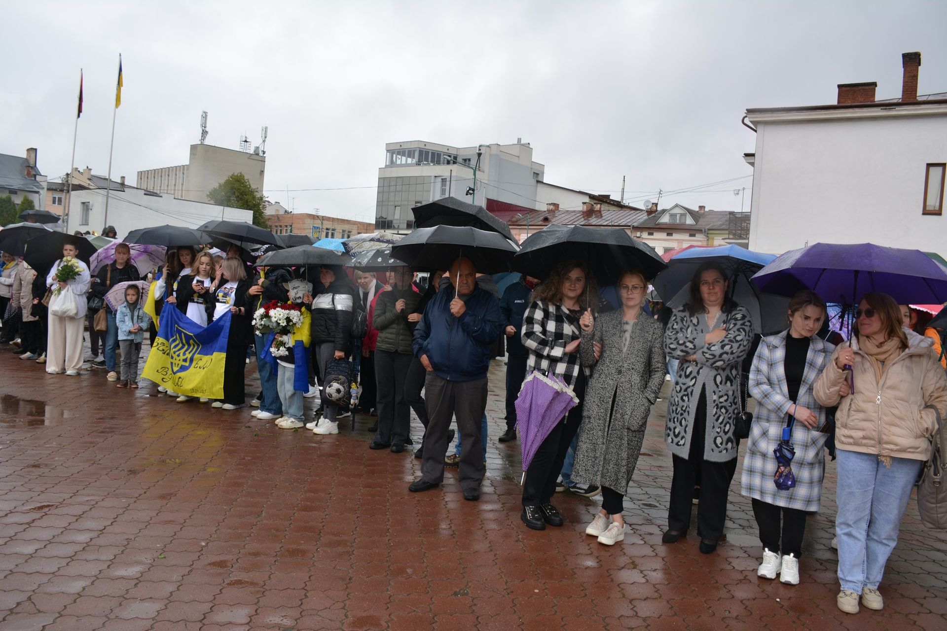 У Надвірній зустріли звільненого з полону воїна Володимира Алєксєєва 1