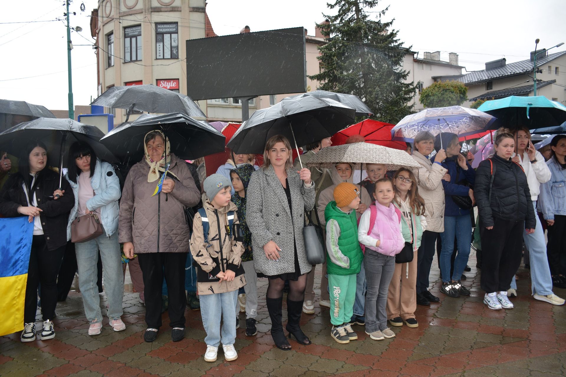 У Надвірній зустріли звільненого з полону воїна Володимира Алєксєєва 8
