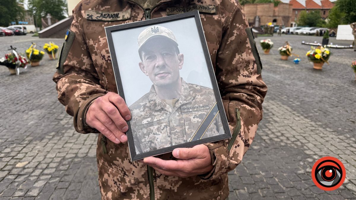 В останню дорогу коломияни провели воїна Віктора Абайдулліна