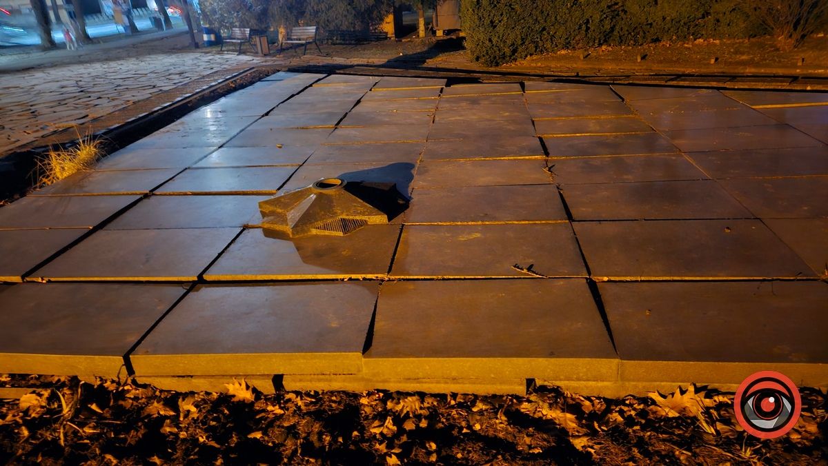 Не докінця декомунізоване Яремче: як нині виглядає радянський меморіал 4