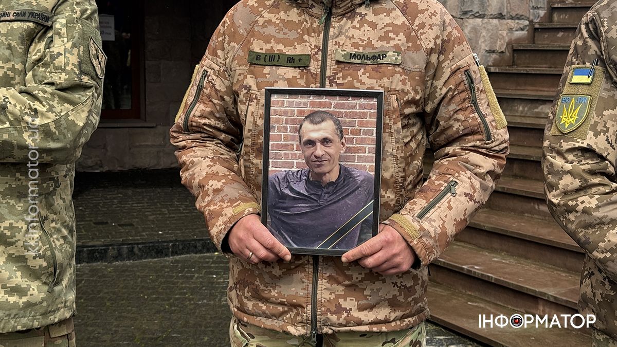 Пройшов пекло війни на різних напрямках: у Коломиї попрощалися з воїном Олександром Григорцівим