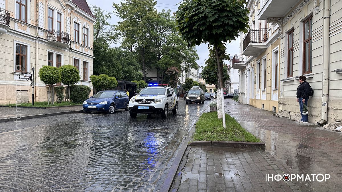 Коломия на колінах зустріла полеглого прикордонника Миколу Михайлищука 1