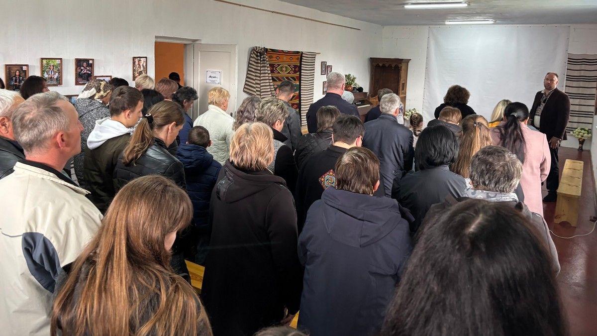 У Печеніжині відбувся показ етнічного одягу 5