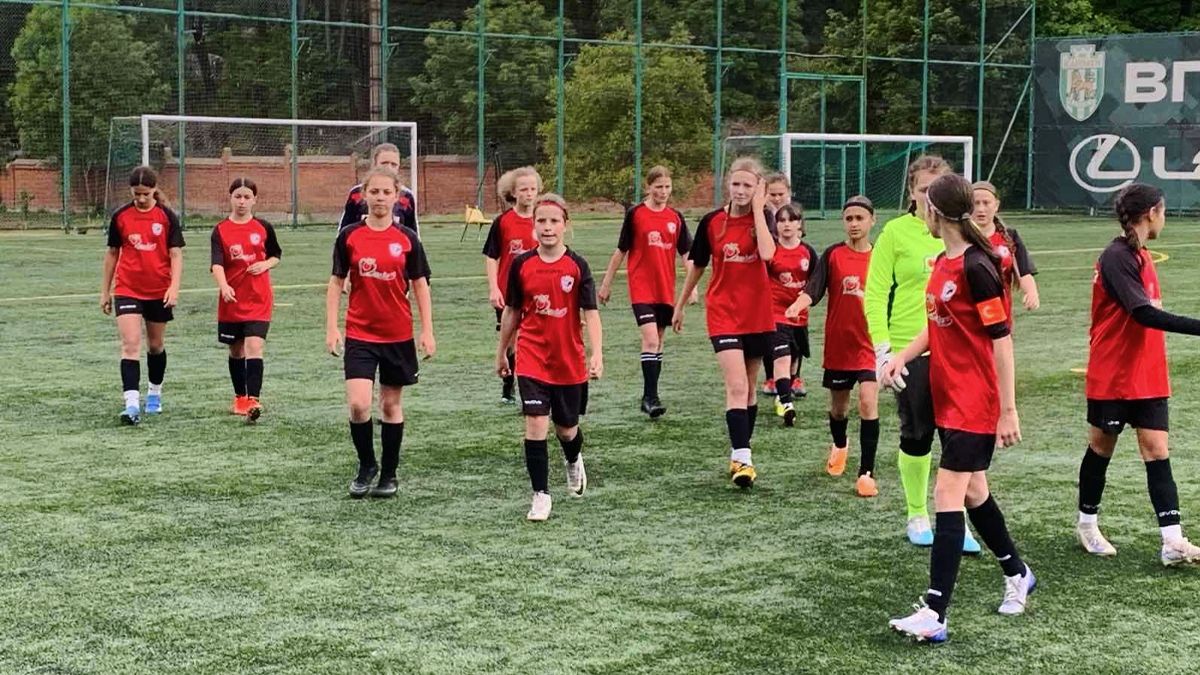 Команда НК “Пробій” стала срібним призером чемпіонату України з футболу серед дівчат WU-12 2