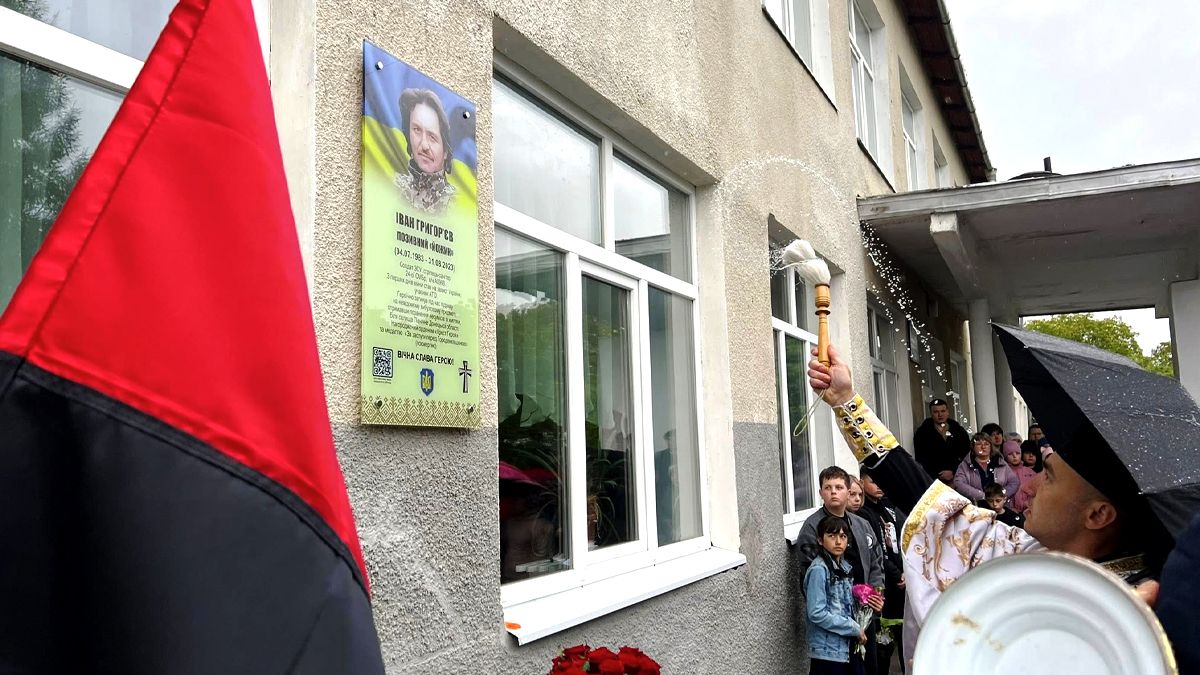 На Городенківщині відкрили меморіальну дошку загиблому захиснику Івану Григор’єву 4