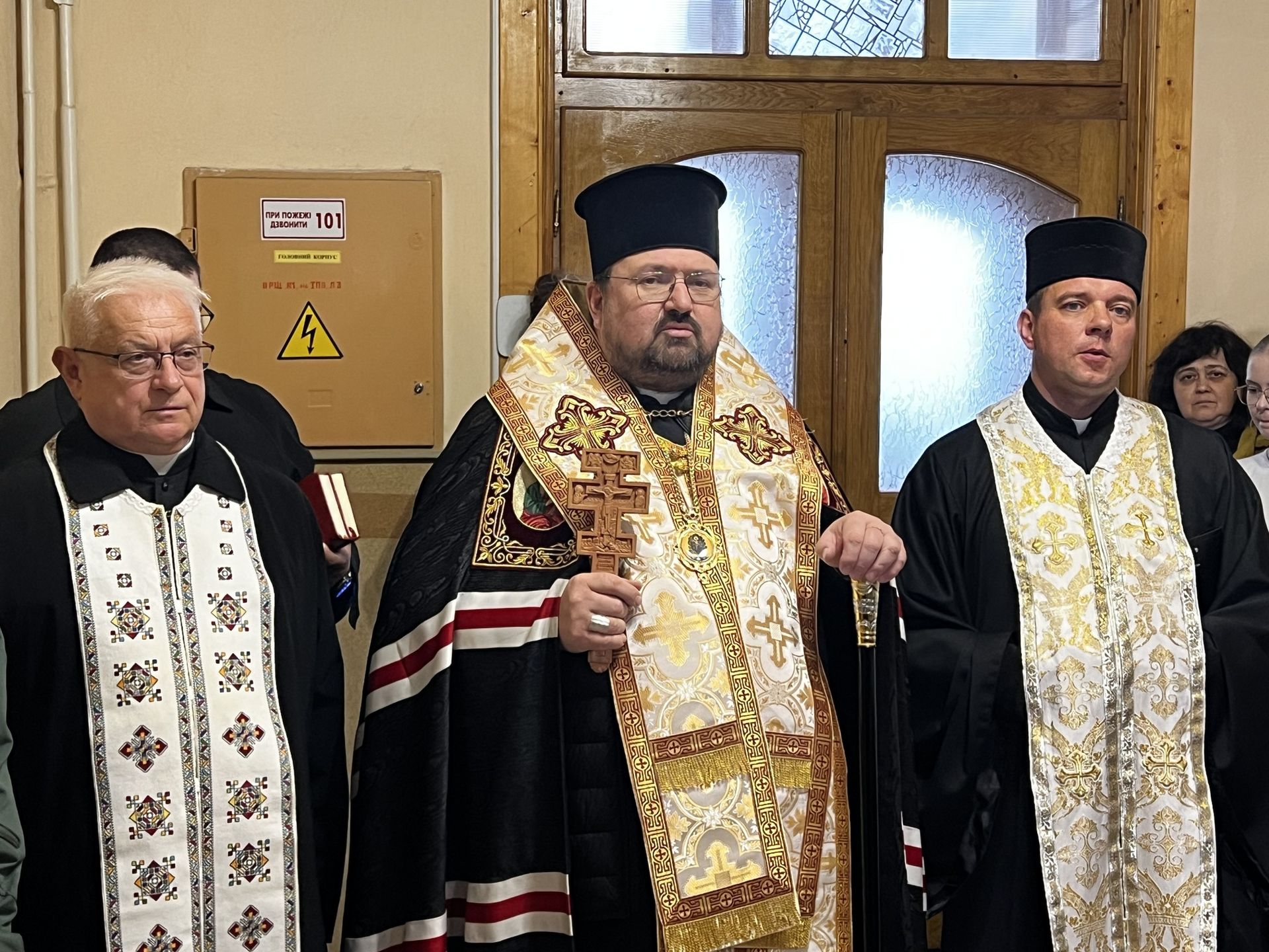 У Коломийській гімназії відкрили меморіальну дошку митрополиту Андрею Шептицькому 3