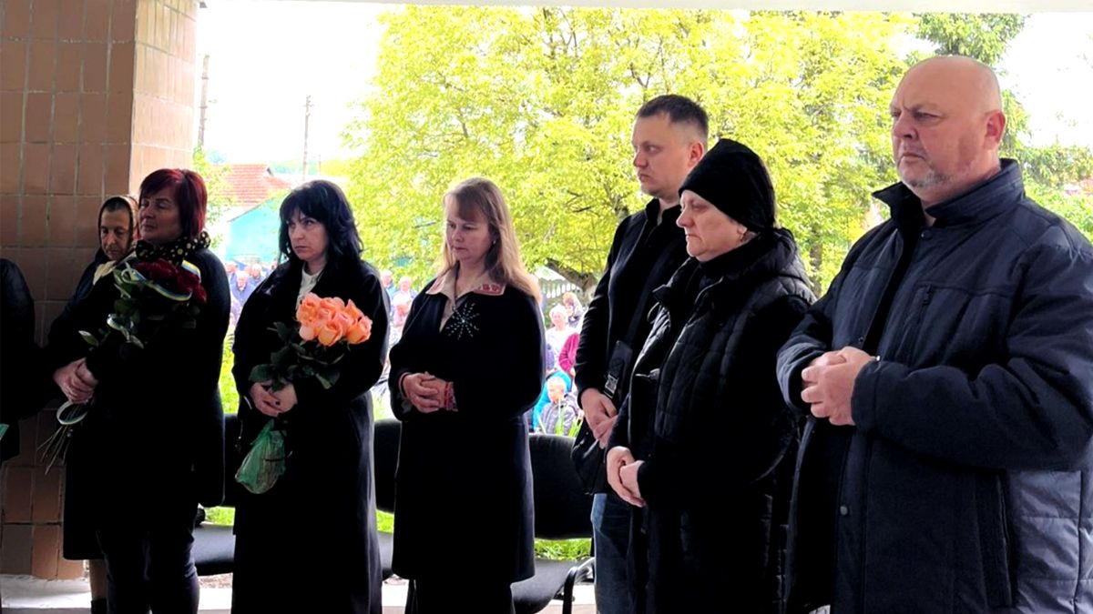 Меморіальну дошку полеглому Андрію Долинському відкрили на Городенківщині 1