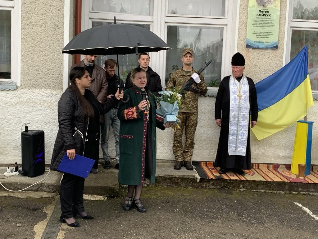 На Косівщині урочисто відкрили меморіальні дошки двом загиблим воїнам 7