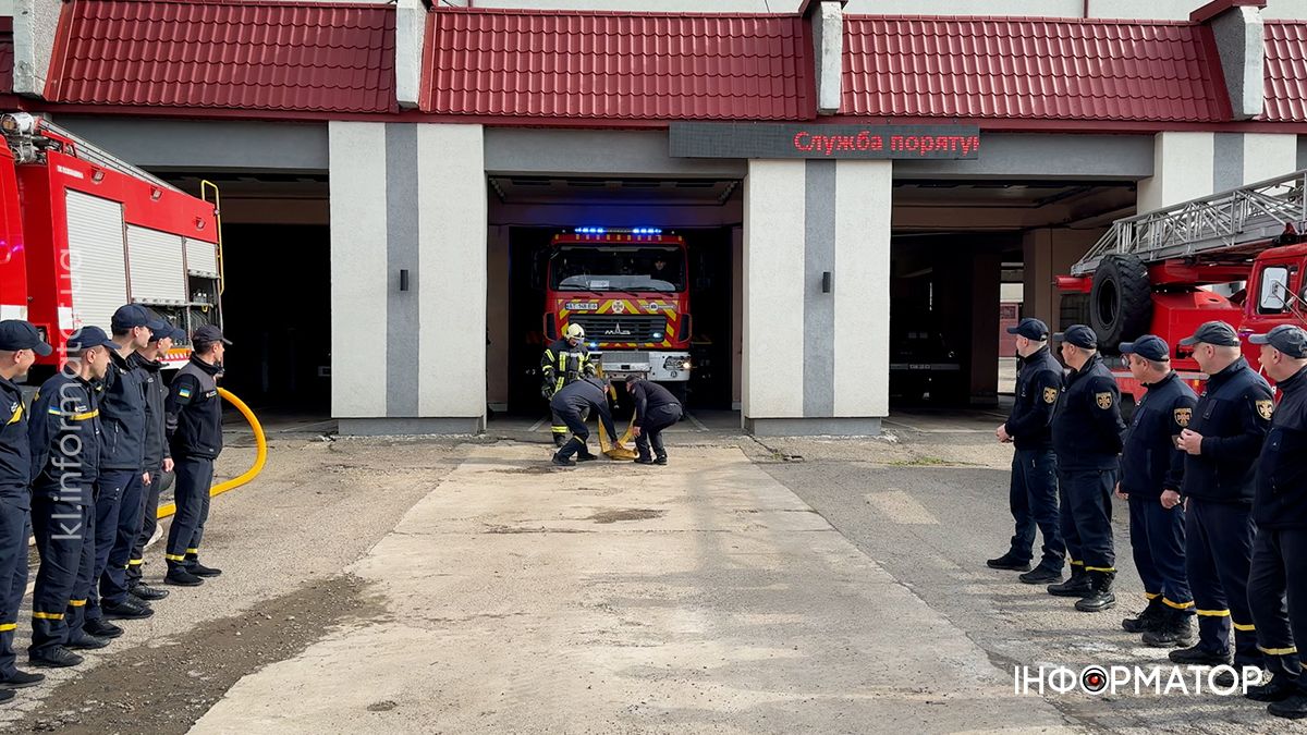 27 років відданої служби: коломийські рятувальники провели на пенсію ще одного колегу 1