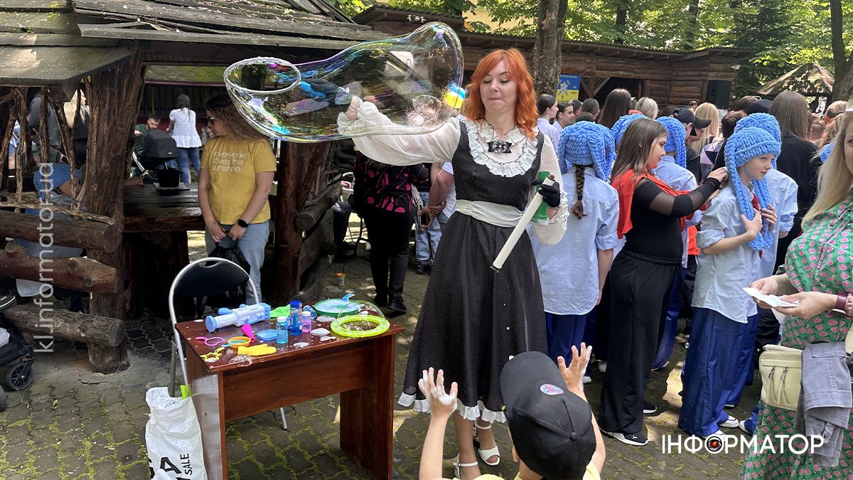 Як у Коломиї дітлахи відзначили початок літніх канікул 4
