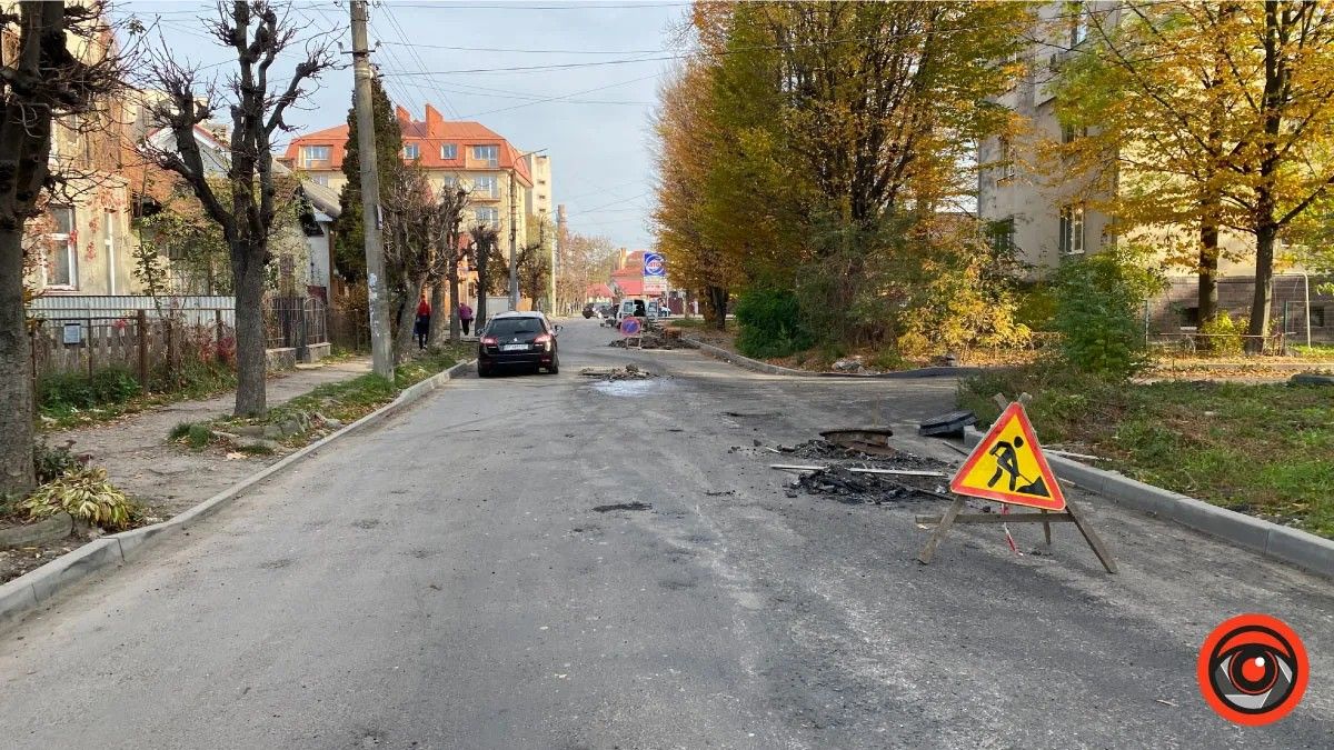 За ремонт біля трьох будинків Коломиї влада готова віддати 6,7 млн грн