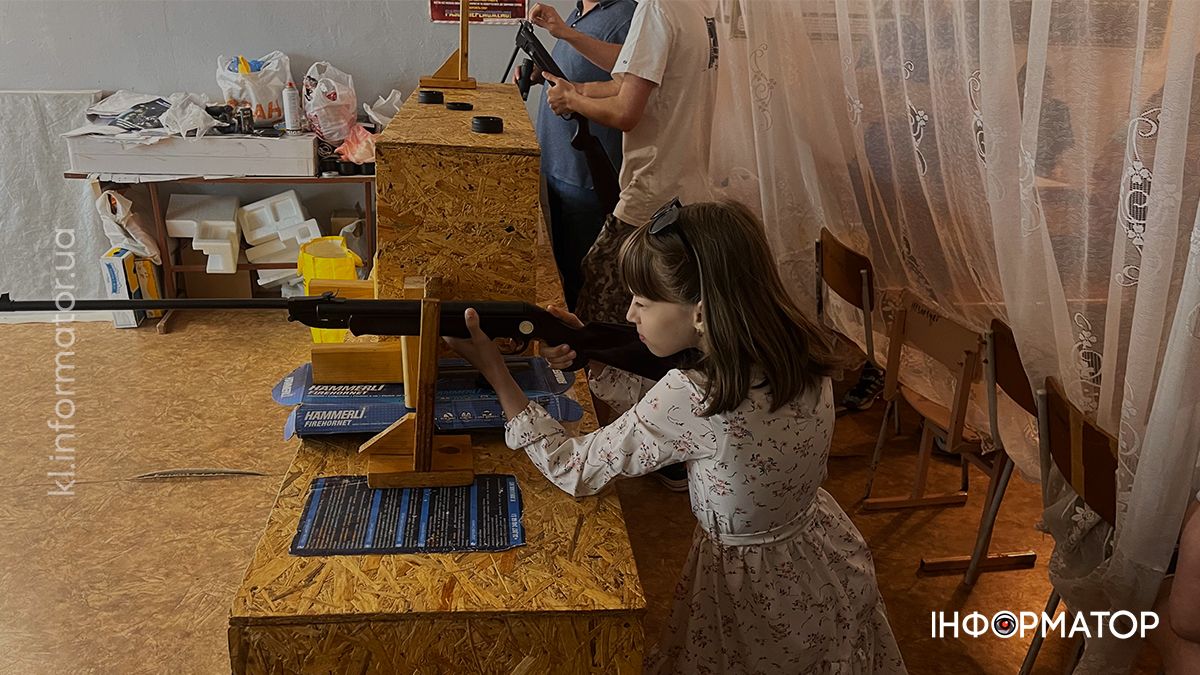 У Коломийському ліцеї №6 відбувся турнір з кульової стрільби до Дня Героїв України 1