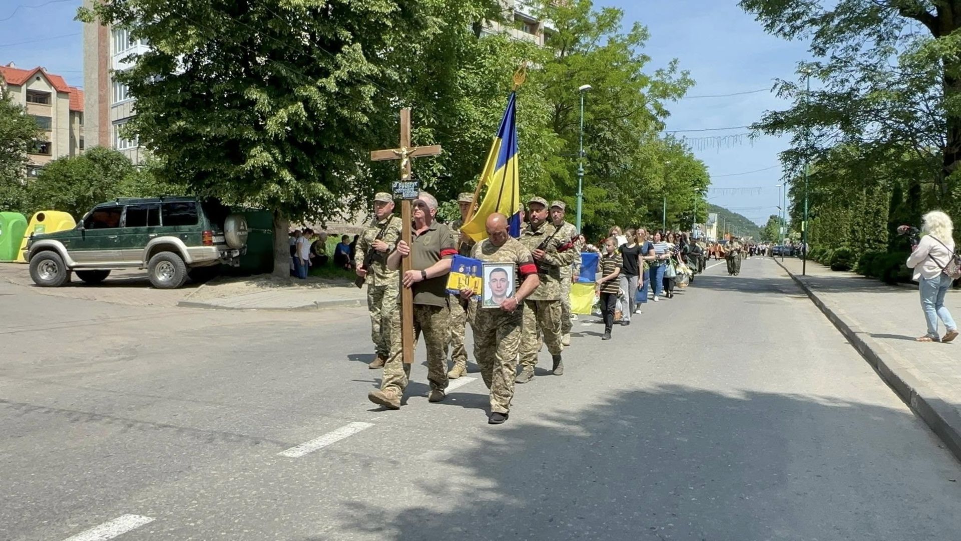 На Надвірнянщині назавжди попрощались із загиблим захисником Сергієм Григоруком 5