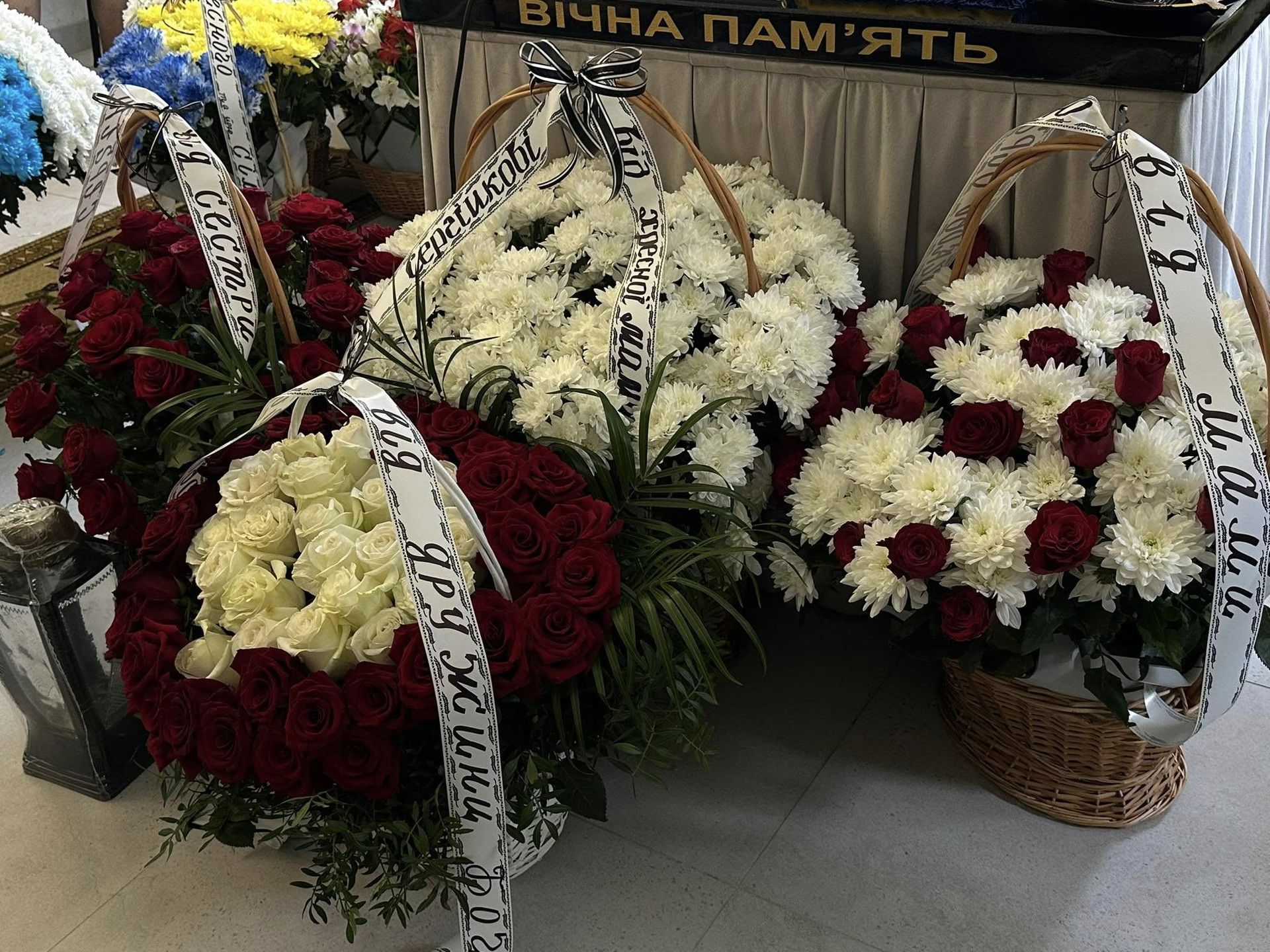 На Надвірнянщині назавжди попрощались із загиблим захисником Сергієм Григоруком 7