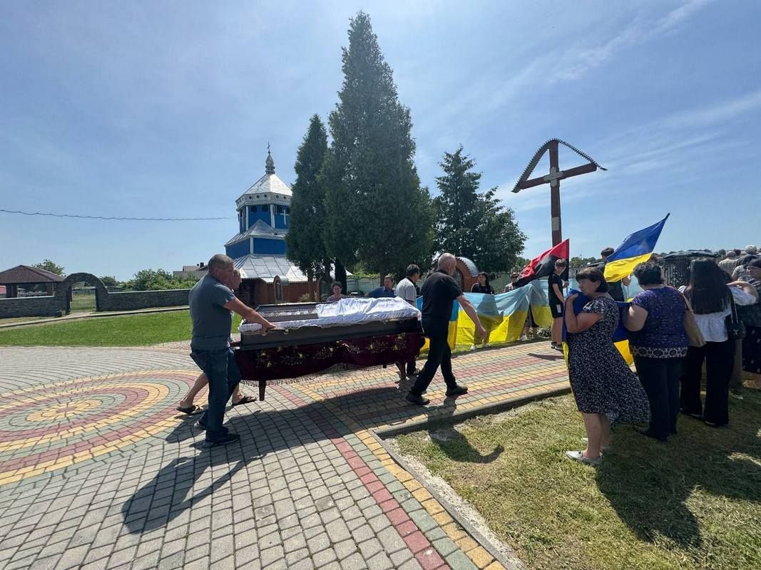 Воїн Олександр Ходоровський знайшов вічний спочинок у Сопові 8