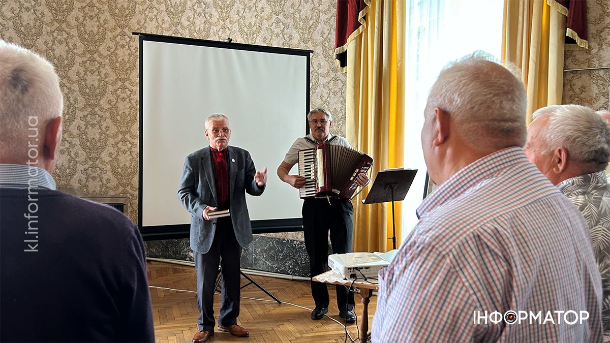 У Коломиї відбулась поетична презентація книги «Простір і час єднають нас» 1