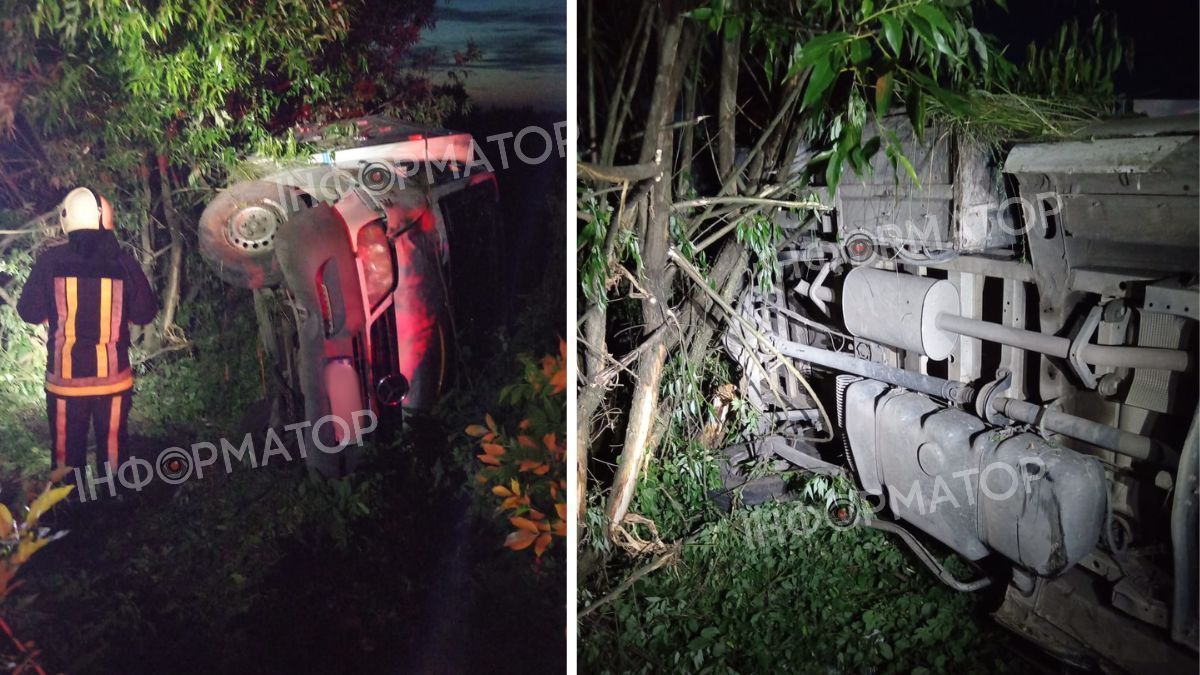 ДТП під Коломиєю: авто опинилось в кюветі 1