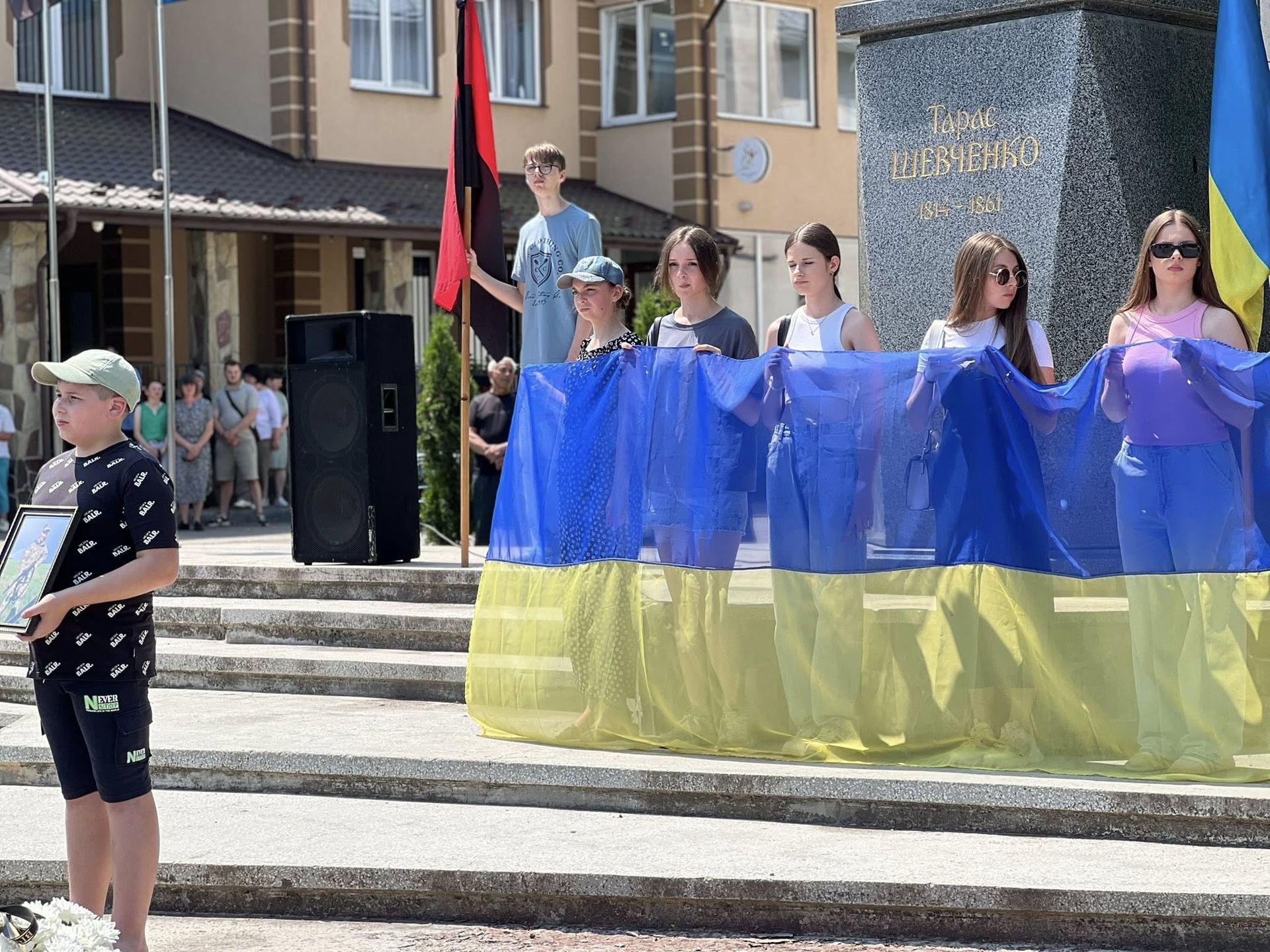На Коломийщині "на щиті" зустріли полеглого Героя Йосипа Грицака 4