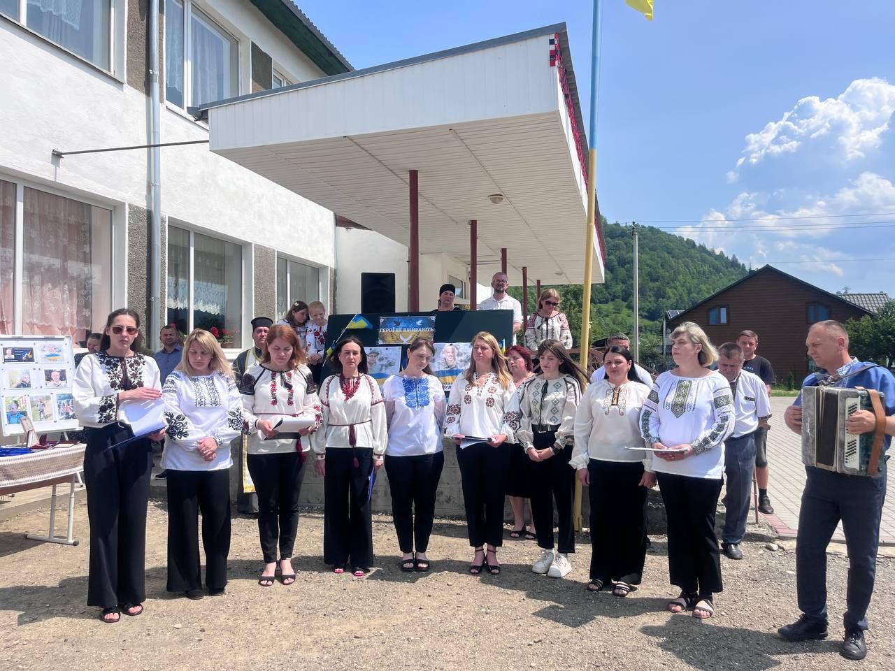 На Косівщині відкрили меморіальні дошки двом загиблим воїнам 3
