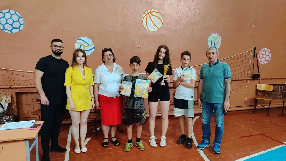 Школи з сіл Коломийської громади змагалися на турнірі з бадмінтнону