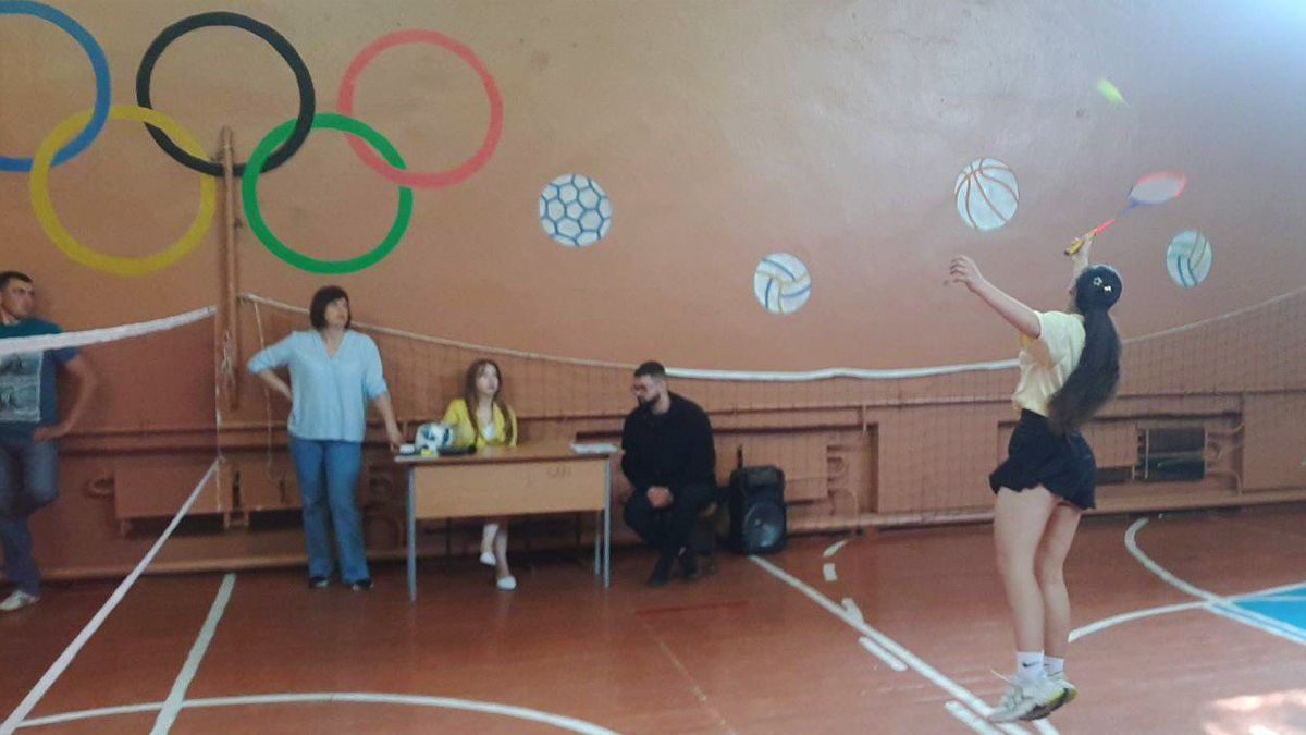 Школи з сіл Коломийської громди змагалися на турнірі з бадмінтнону 3
