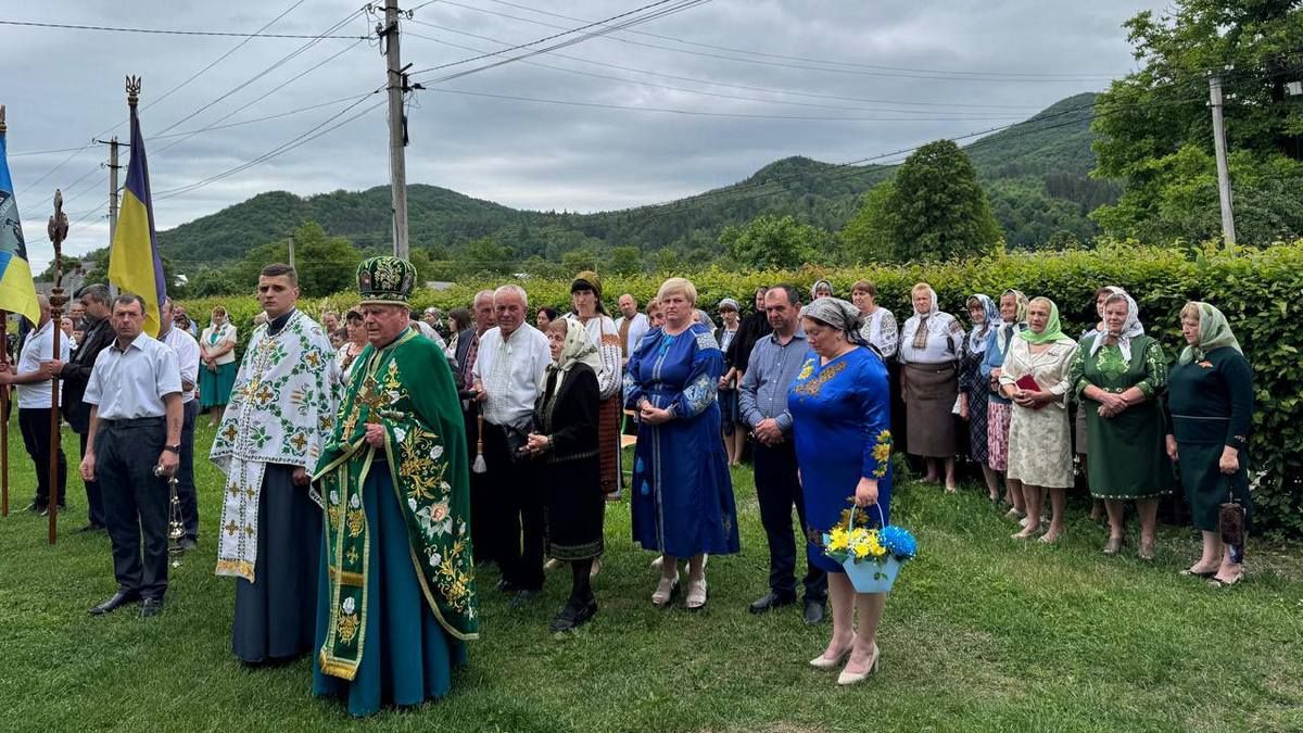 У Шешорах відкрили меморіальну дошку захиснику Андрію Козлану 3