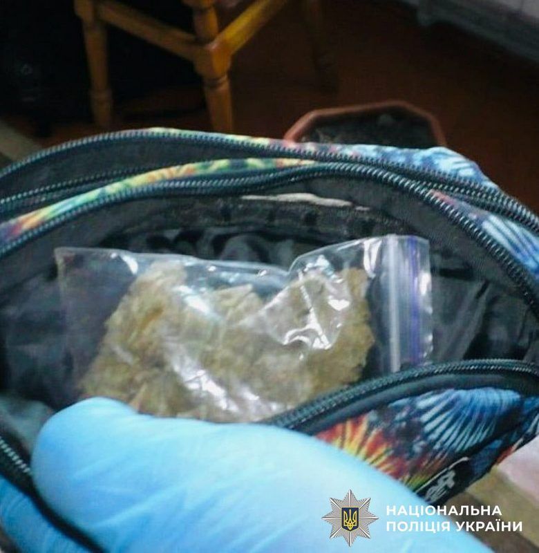 Групу наркоторговців спіймали на Надвірнянщині 1