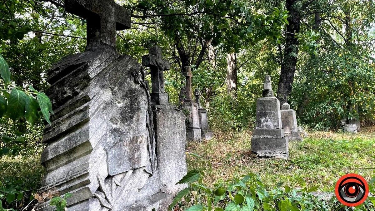 Давній німецький цвинтар у Коломиї: сліди покинутої колонії Маріягільф | ВІДЕО 10