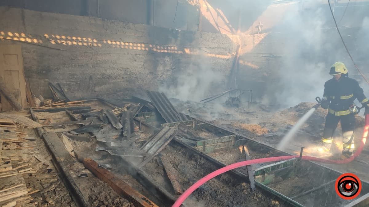 У Нижньому Вербіжі горіло виробниче приміщення 1