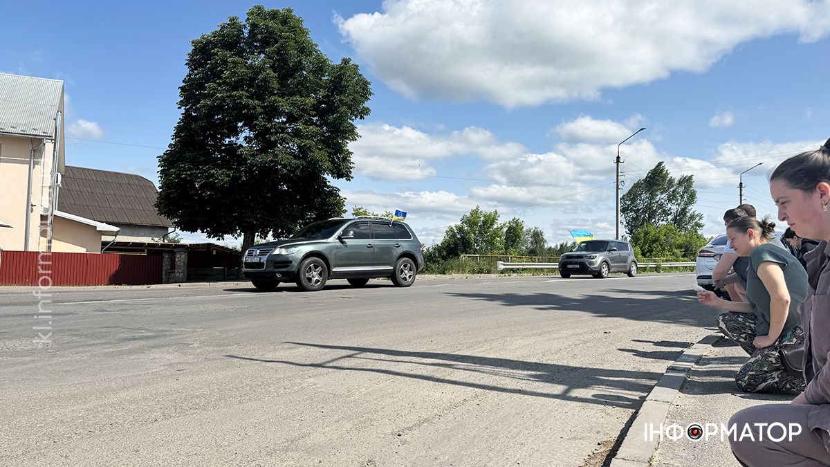 У Нижньому Вербіжі зустріли скорботний кортеж з тілом Олександра Байла 4