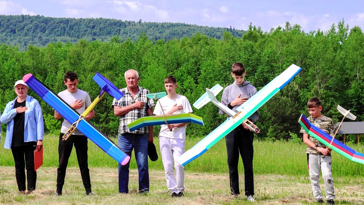 Коломияни взяли участь в обласних змаганнях з авіамоделізму 1