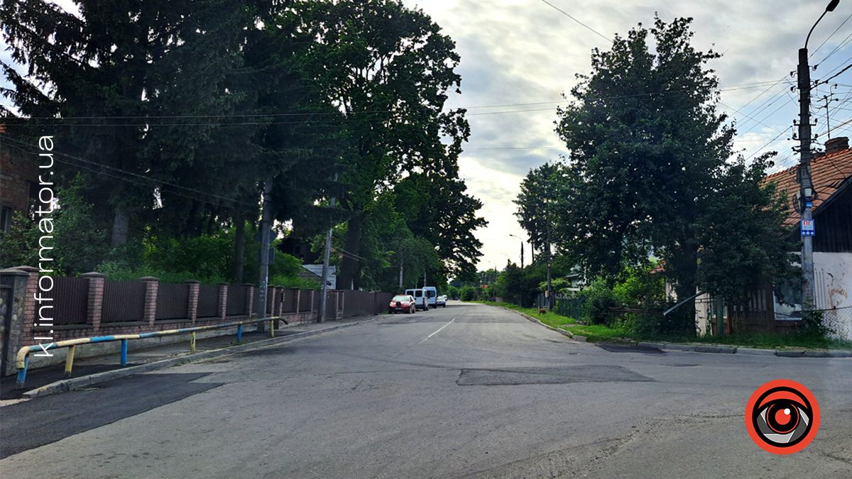 У Коломиї заасфальтували шматок дороги на вулиці Міцкевича при в'їзді у Воскресінці 3