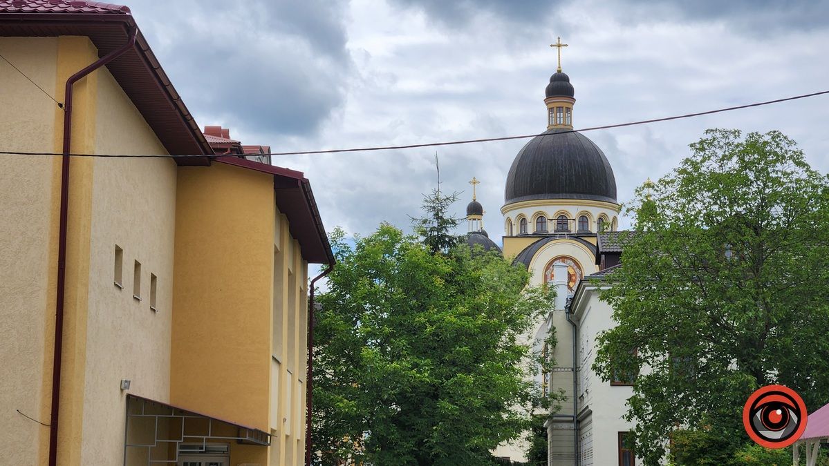 Коломия вдень та вночі: атмосферні фото 2