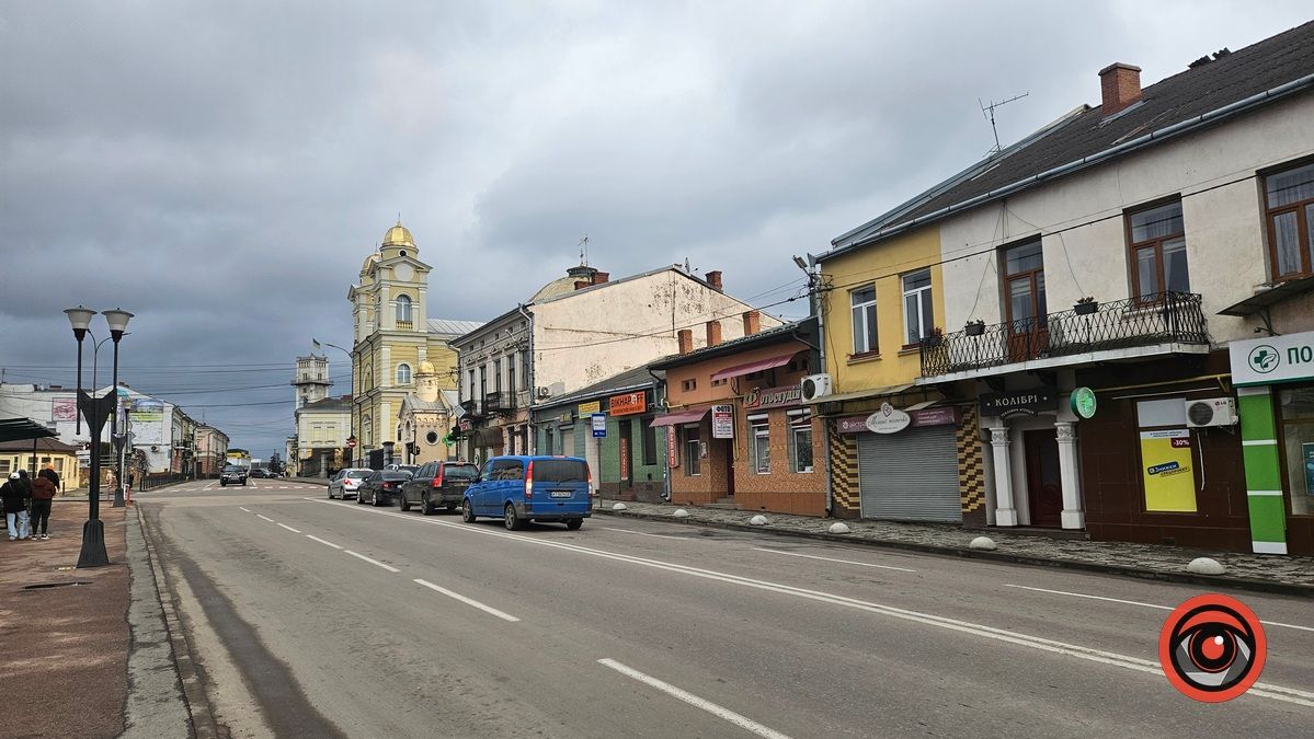 Коломия вдень та вночі: атмосферні фото 6