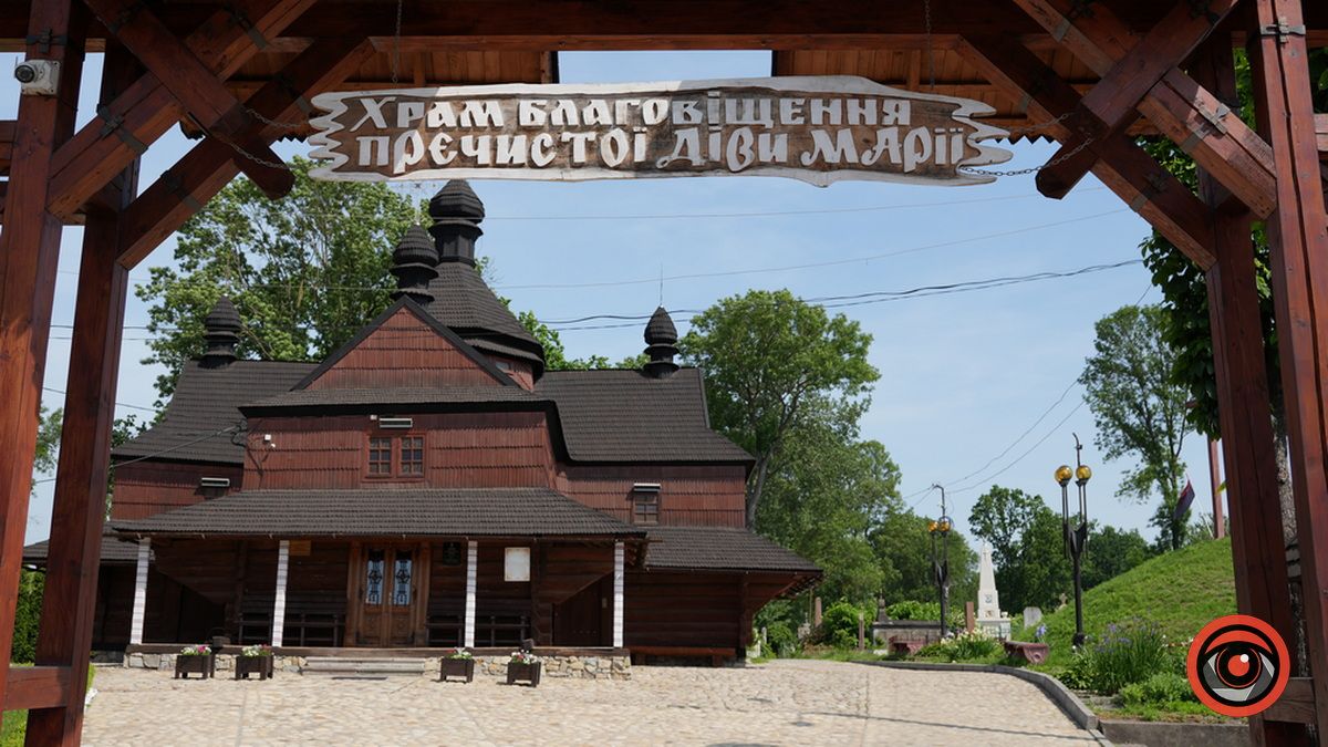 Коломия вдень та вночі: атмосферні фото 12