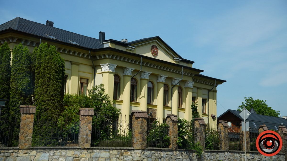 Коломия вдень та вночі: атмосферні фото 8