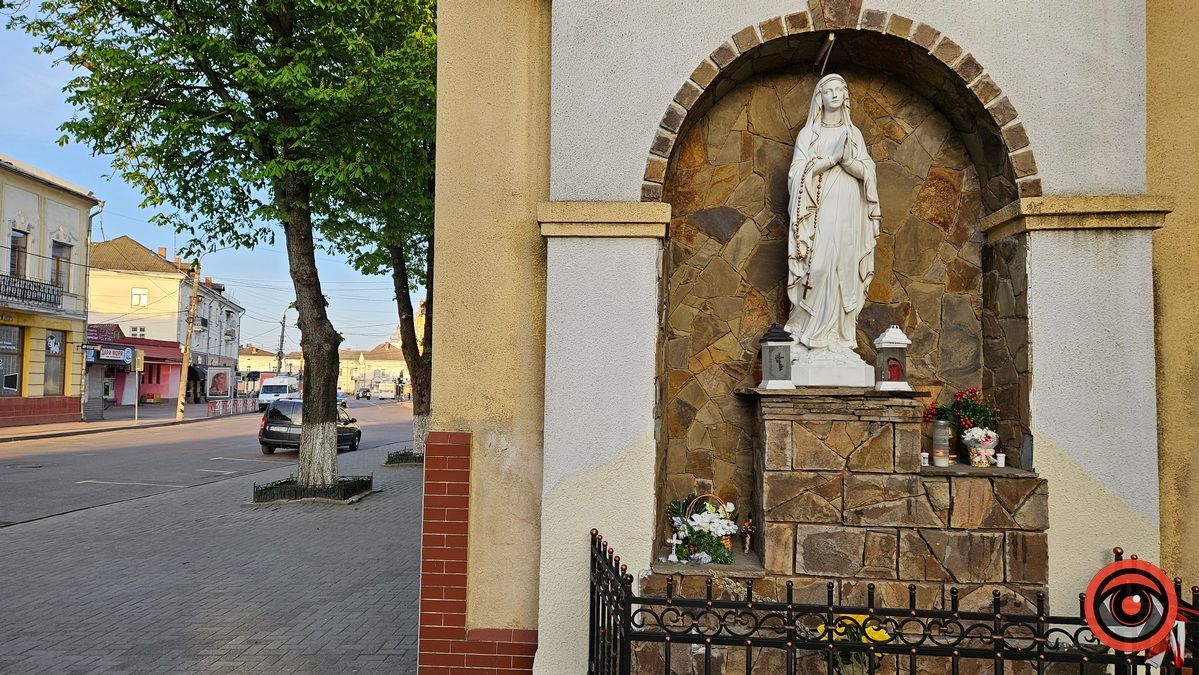 Коломия вдень та вночі: атмосферні фото 31