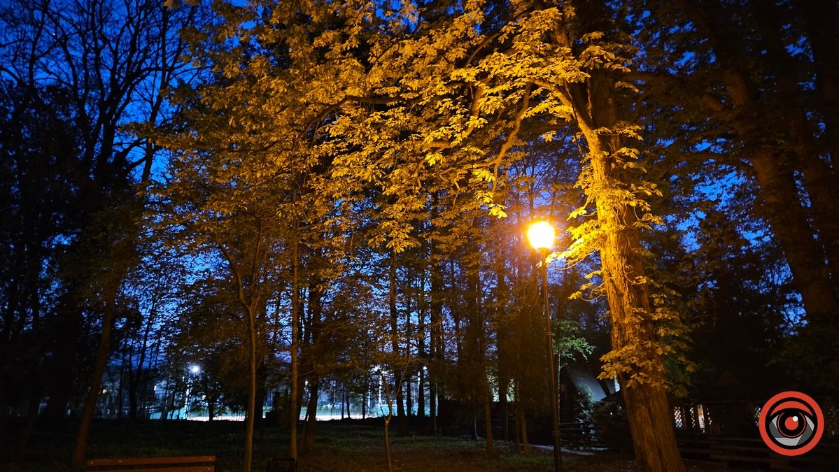 Коломия вдень та вночі: атмосферні фото 85