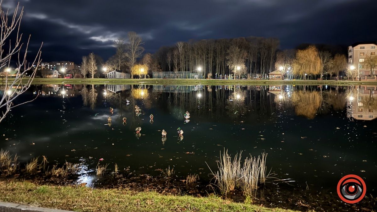 Коломия вдень та вночі: атмосферні фото 90