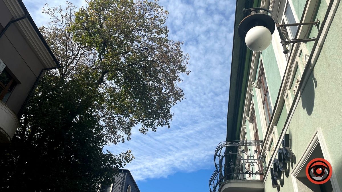 Коломия вдень та вночі: атмосферні фото 73