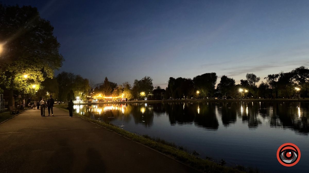 Коломия вдень та вночі: атмосферні фото 71