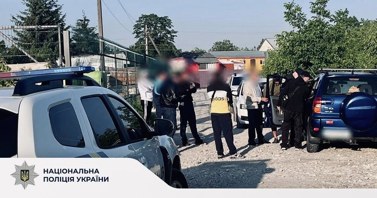 У Коломиї чоловік обікрав будинок та викрав з гаража автомобіль й генератор 2